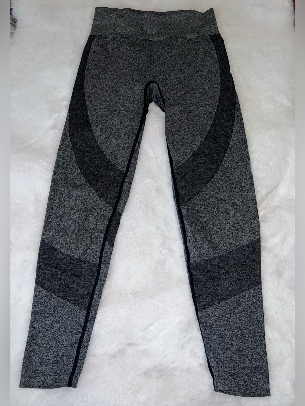 PINK Victoria's Secret Heathered Gray & Charcoal Sculpting Leggings